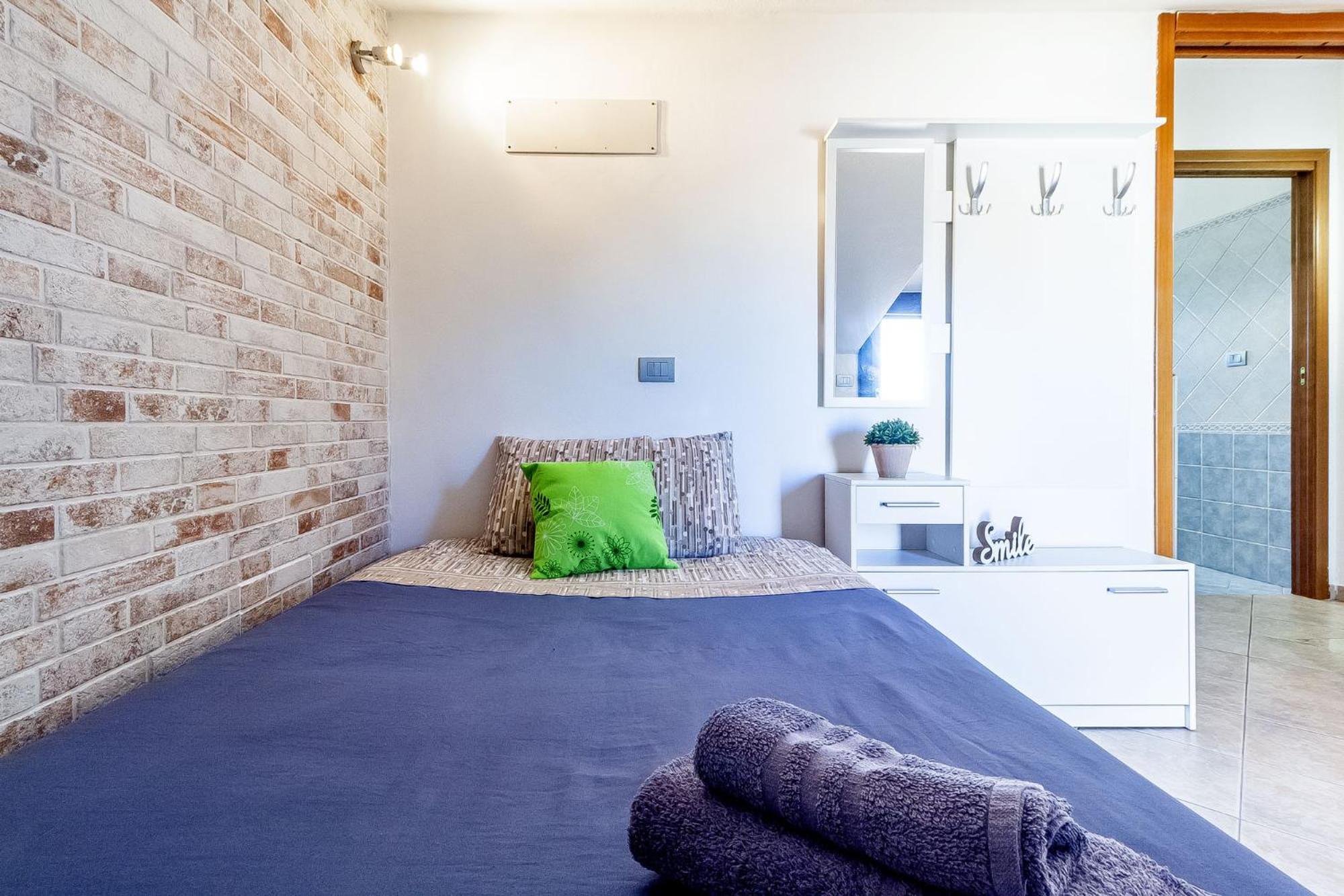 Charlotte Apartment - For Family And Groups Porto Torres Exterior foto