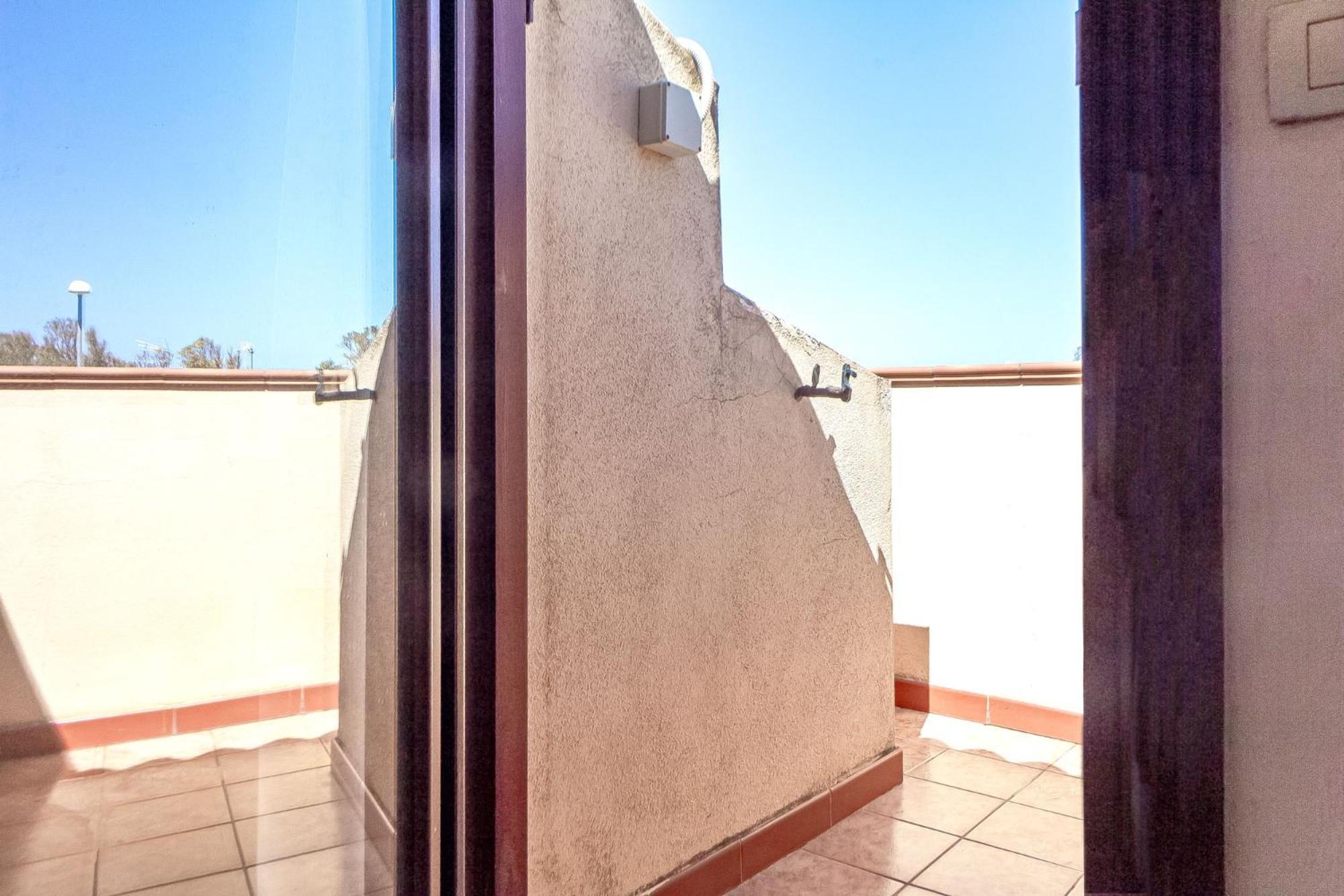 Charlotte Apartment - For Family And Groups Porto Torres Exterior foto
