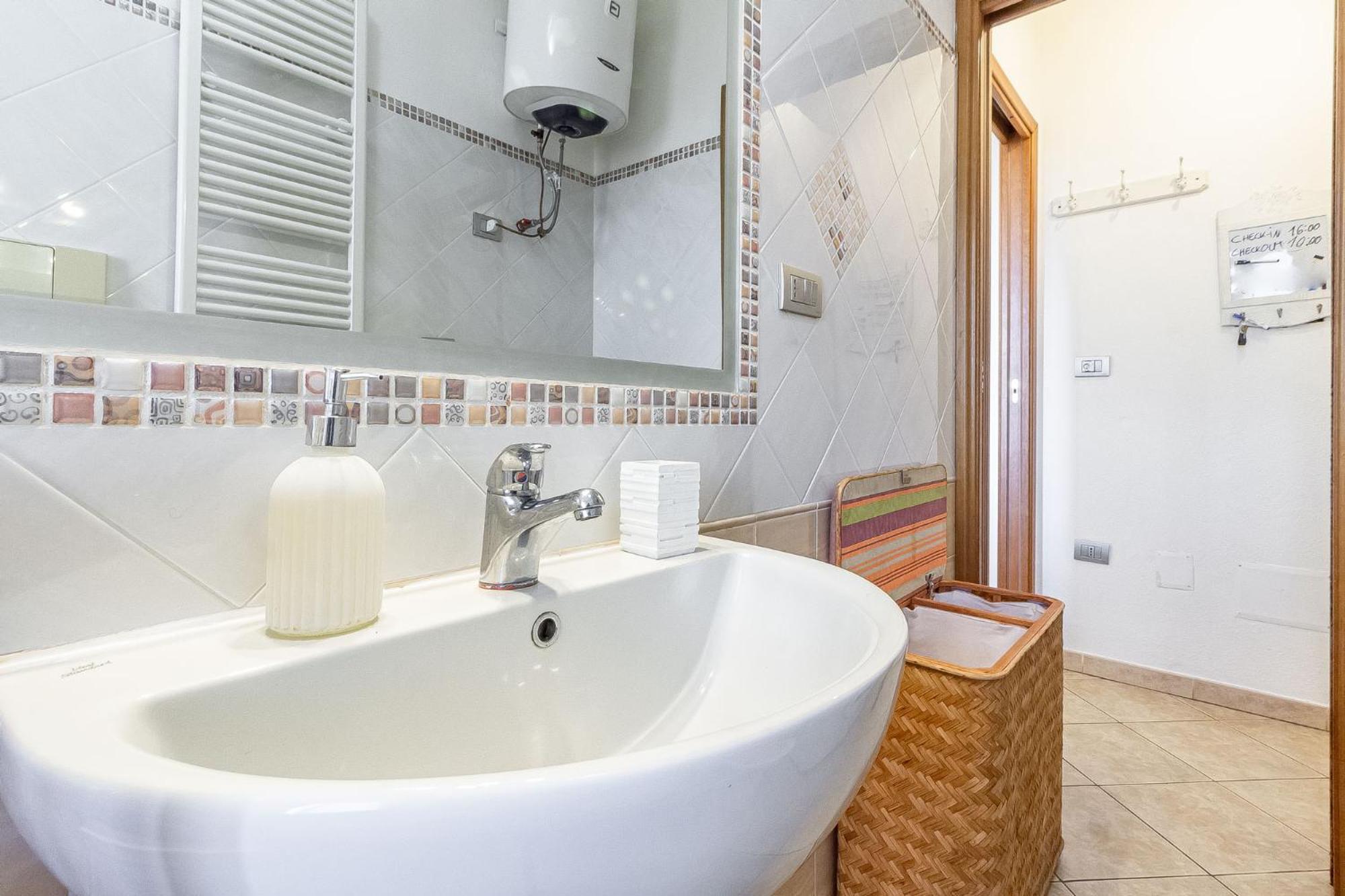 Charlotte Apartment - For Family And Groups Porto Torres Exterior foto